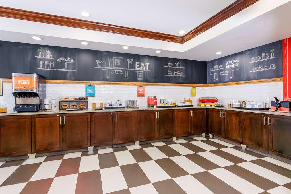 Hampton Inn Titusville/I-95 Kennedy Space Center Restoran gambar